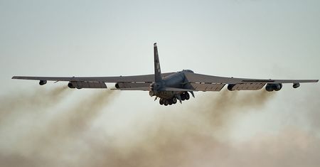 Katastrofa samolotu wojskowego w USA. Bombowiec rozbił się po starcie