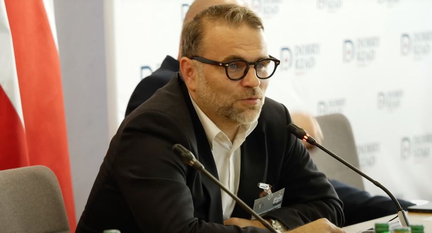 Zwrot ws. doktoratu Jacka Bartosiaka. Znamy szczegóły [TYLKO U NAS]