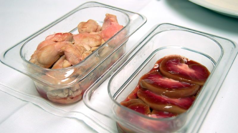 Surowe nerki cielęce