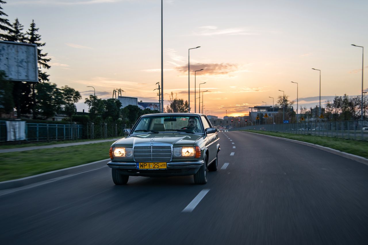 Mimo 434 000 km i 38 lat na karku, samochód nigdy nie wymagał remontu. Jedyny zabieg jaki przeszedł, to ponowne malowanie, ale tylko od listwy w dół z uwagi na nie najlepszą kondycję lakieru