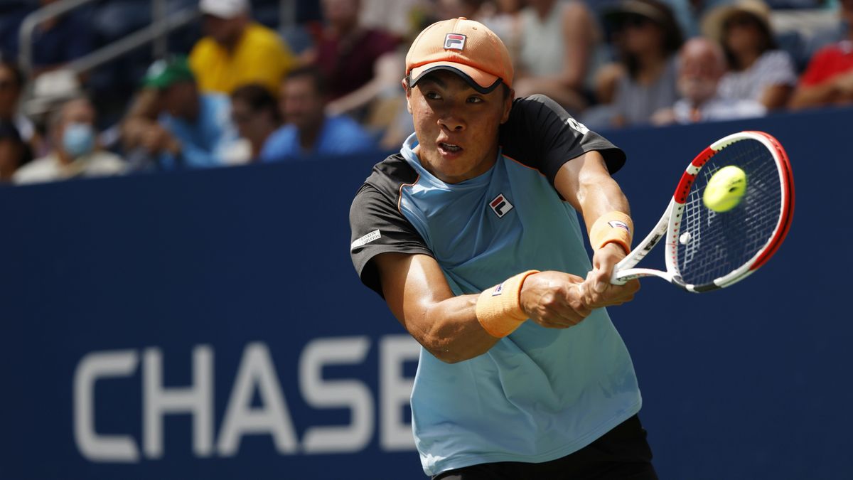 PAP/EPA / JOHN G. MABANGLO / Na zdjęciu: Brandon Nakashima