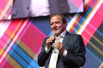 Jest zgoda na sankcje wobec byłego kanclerza Niemiec, jeśli nadal będzie współpracował z Kremlem. Ale to nie będzie takie proste