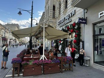 Przyciąga wzrok przechodniów. To jedna z najbardziej charakterystycznych restauracji na Piotrkowskiej