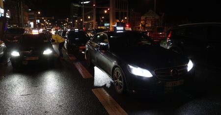 Plaga gwałtów w Warszawie. Napadali nocą w taksówkach