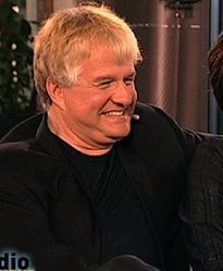 Iwona Węgrowska: Dalej promuje swojego męża!