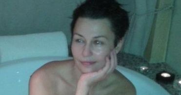 Anna Popek pluska się w...wannie