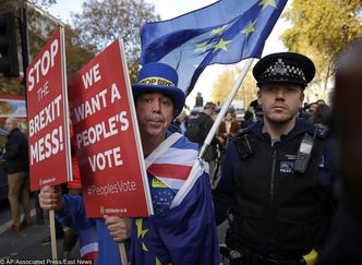 Kruche porozumienie ws. brexitu. Brytyjski parlament może zablokować umowę