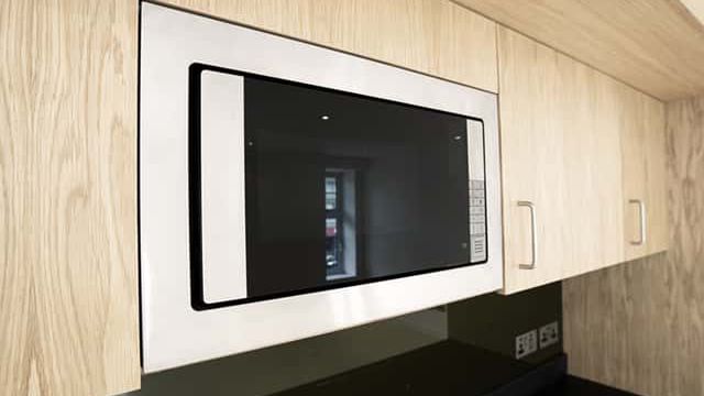 Jak wybrać mikrofalówkę do zabudowy? Producenci, ceny, porady 1