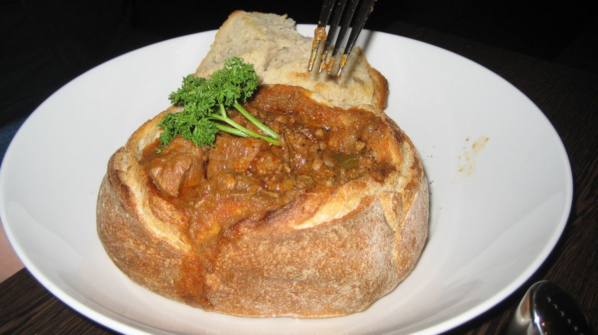 Duszona cielęcina zrazowa górna (samo mięso)