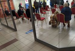 Szczepienia poza kolejnością w Rzeszowie. "Polska liderem chaosu"