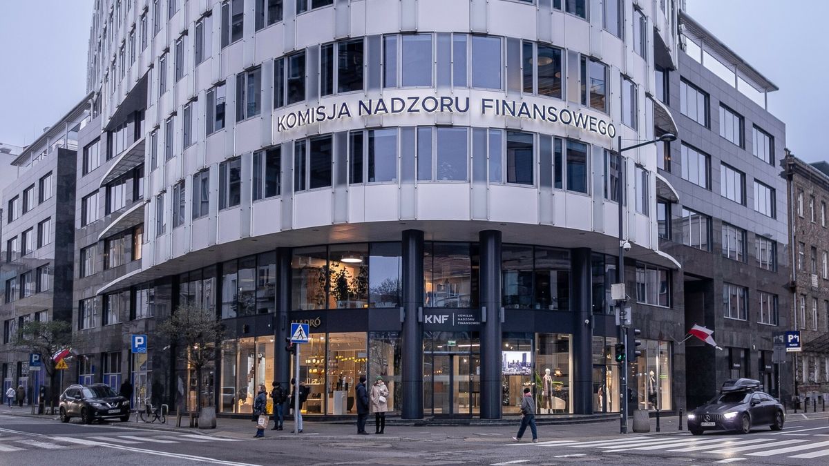 KNF wydała nowe ostrzeżenie