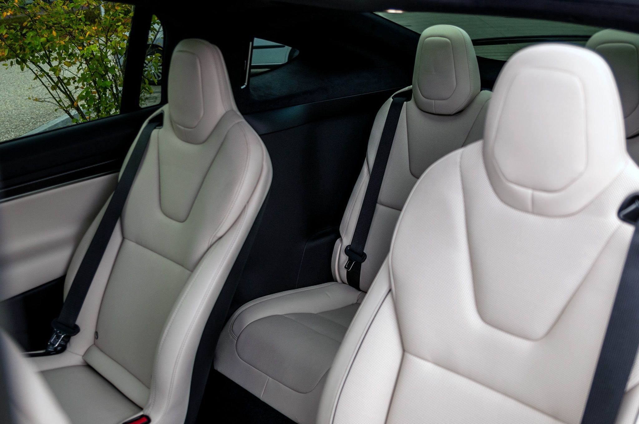 Tesla Model X Plaid