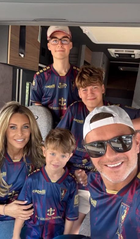 Małgorzata Rozenek-Majdan z mężem i synami