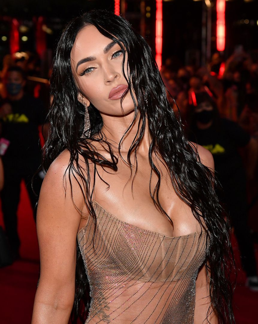 Megan Fox w nowoczesnej wersji "mokrej Włoszki"