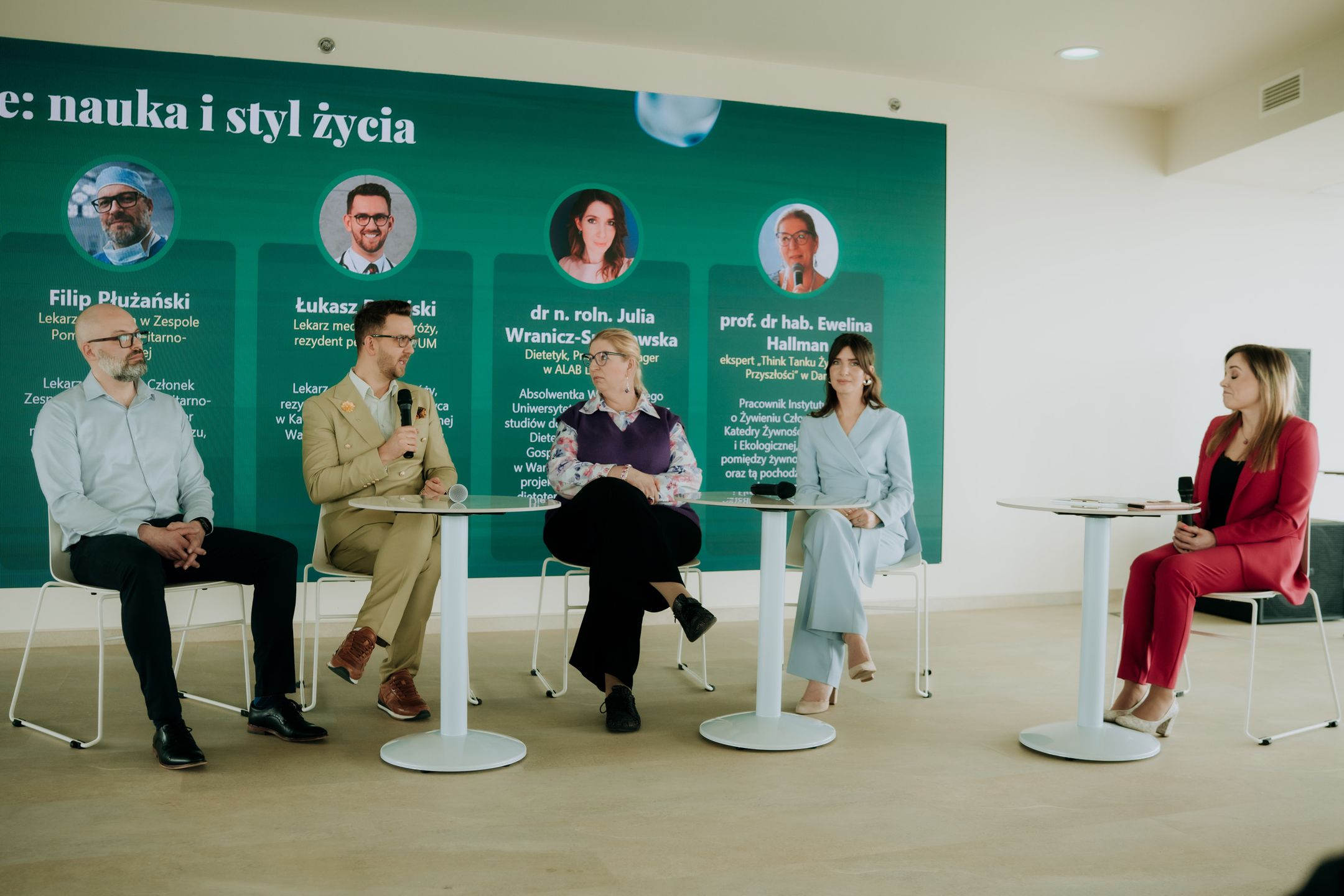 Uczestnicy panelu o nauce i stylu życie