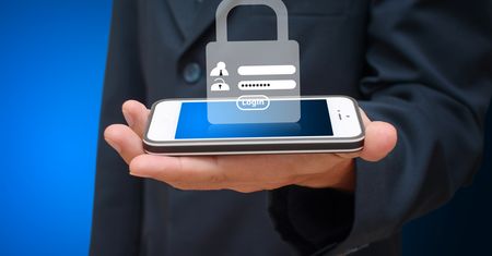 1500 aplikacji na iOS z poważną luką bezpieczeństwa. Sprawdź, czy Twój telefon jest bezpieczny
