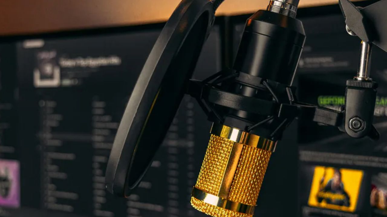 RMF FM liderem słuchalności. Jedynka zyskała najwięcej