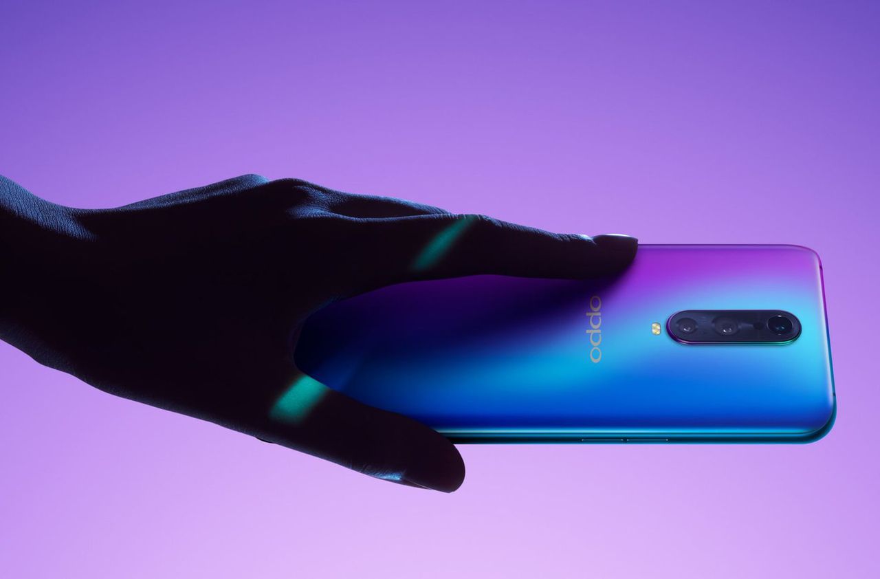 Jeszcze niedawno to układ z dwoma aparatami uchodził za luksus... (fot. Oppo)