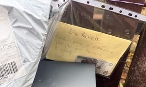 Zostawił kurierowi karteczkę. "I co, da się dogadać?"