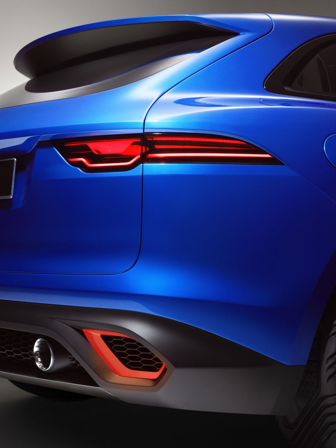 Jaguar C-X17 Concept w studiu i plenerze [galeria] 20