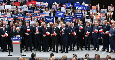 Analiza Reutersa: "Próżnia polityczna w Polsce". Wir w portfelach po wyborach?