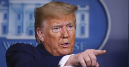 Koronawirus. Donald Trump twierdzi, że Chiny zaniżają liczbę ofiar