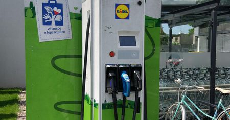 Stacje ładowania aut na prąd: ile to kosztuje?