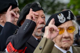 Pomoc, z której korzysta coraz mniej ludzi. O powstańcach państwo przypomina sobie zbyt późno