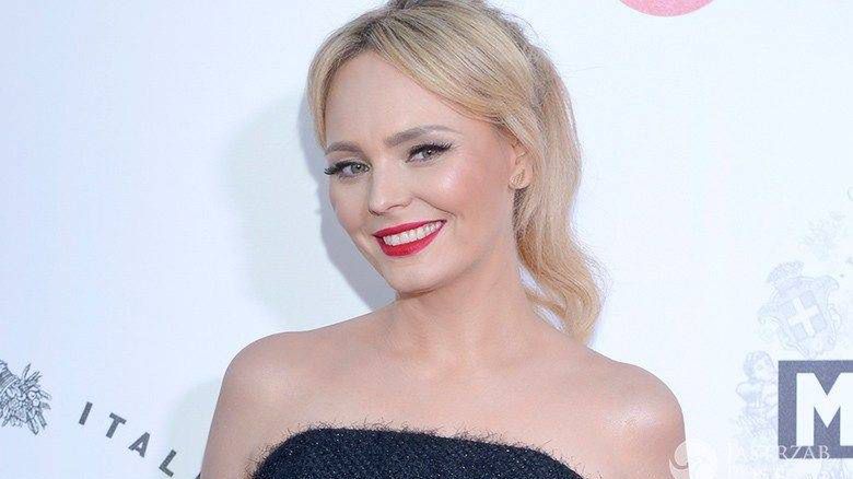 Suknia: Izabela Łapińska, biżuteria: Lilou. Agnieszka Jastrzębska, prezentacja nowej butelki Martini (fot. AKPA)