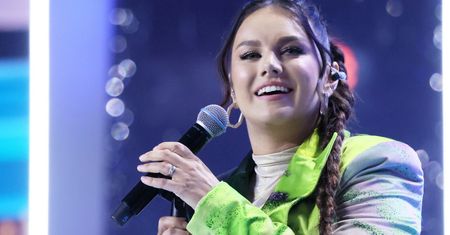 W Czechach jest ikoną. Dlaczego w Polsce Ewa Farna ciągle coś musi udowadniać