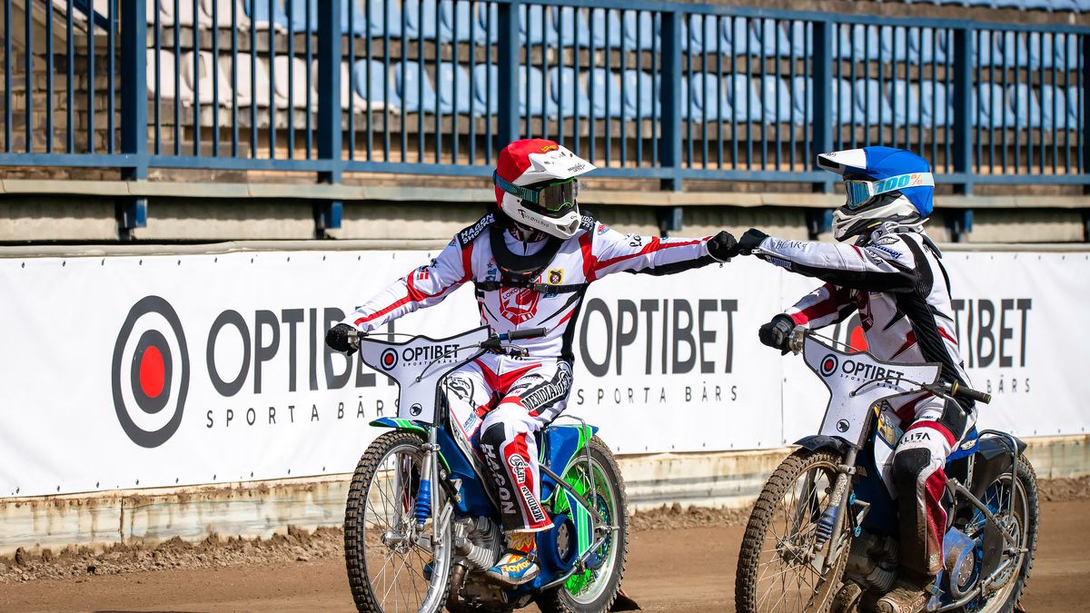 WP SportoweFakty / Romuald Rubenis / Na zdjęciu: Optibet Lokomotiv Daugavpils po biegowym zwycięstwie