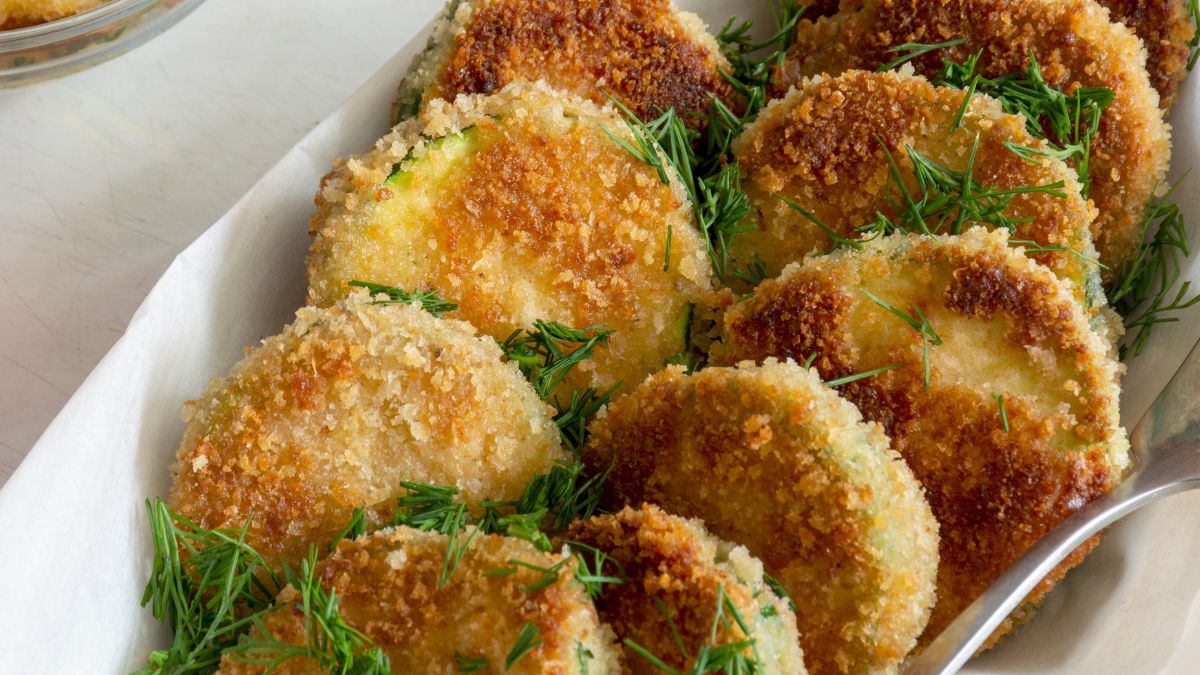 Chrupiące krążki z cukinii - Pyszności