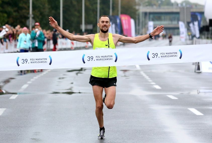 Jest zwycięzca Maratonu Warszawskiego. Na mecie Polak