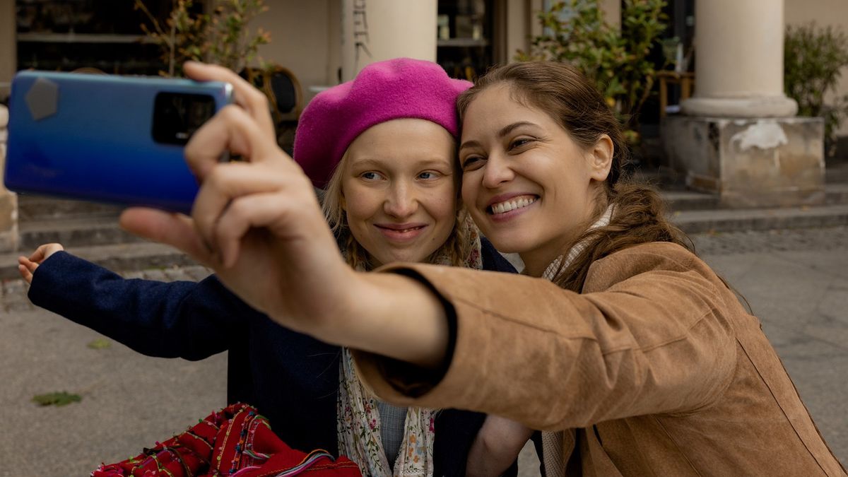 Paulina Pytlak i Joanna Drabik w filmie "Święto ognia"