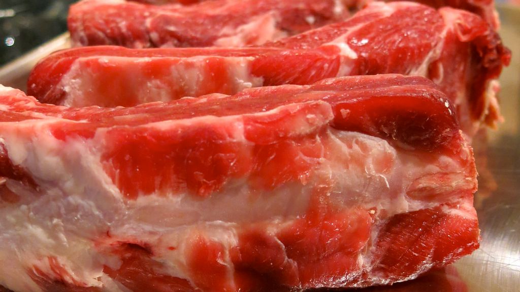 Surowe żeberka cielęce (samo mięso)