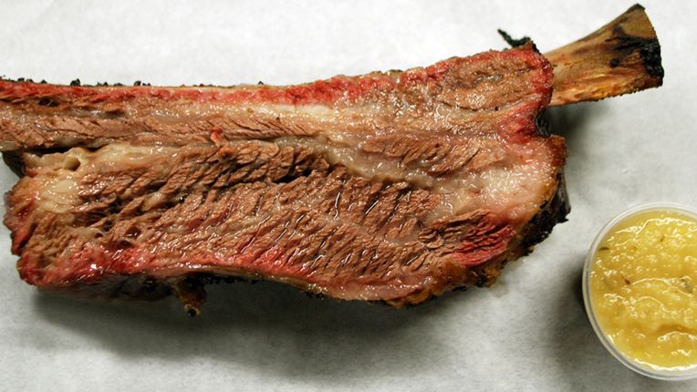 Pieczone żeberka cielęce (samo mięso)