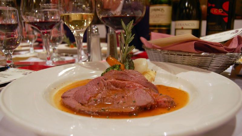 Duszona łopatka cielęca (mięso i tłuszcz)