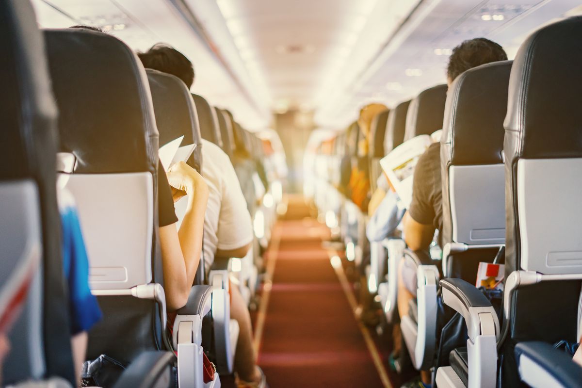 W samolotach najbrudniejszymi miejscami są kieszenie na siedzeniach