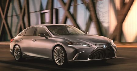 Lexus ES będzie następcą modelu GS. Niestety czegoś mu zabraknie