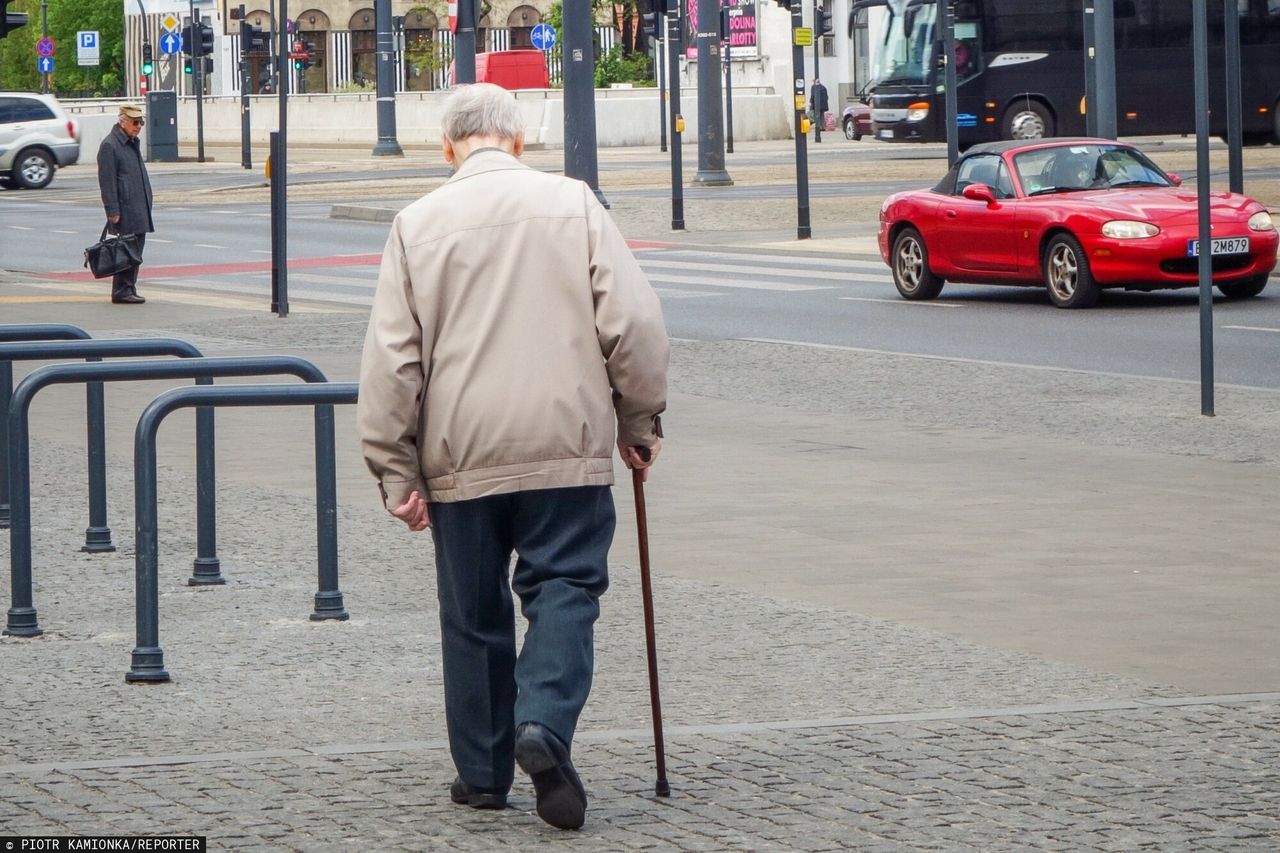 Wstrząsające wyniki badania. Polacy cierpią z powodu samotności