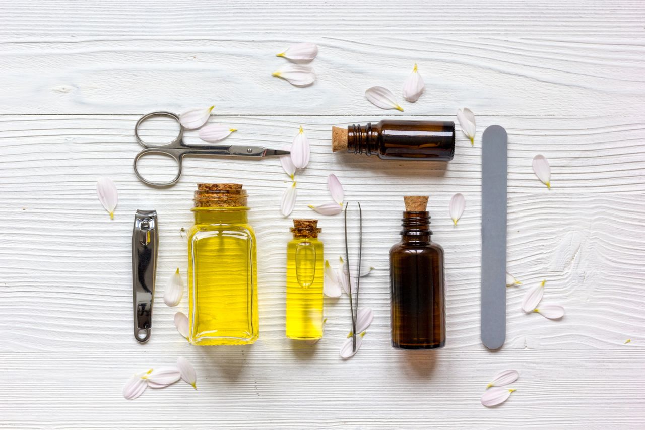 Olejek do skórek paznokci – jaki wybrać i jak stosować?