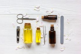 Olejek do skórek paznokci – jaki wybrać i jak stosować?