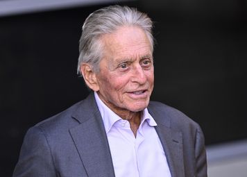Michael Douglas schudł 18 kg podczas leczenia. "Byłem w tarapatach"