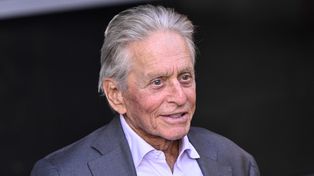 Michael Douglas schudł 18 kg podczas leczenia. "Byłem w tarapatach"