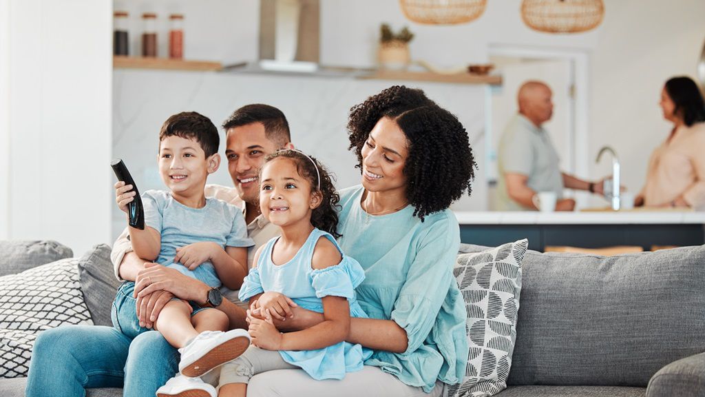 Wspólne oglądanie filmów to okazja do spędzenia czasu w gronie bliskich