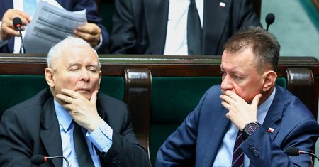 Kaczyński miał dość. Usunął dwóch radnych. "Nie wykorzystali szansy"