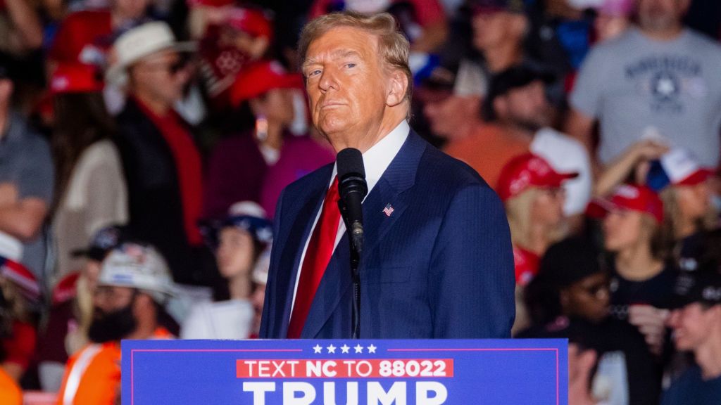 Donald Trump Campaigns In North Carolina
Bloomberg
best photos, north carolina, elections, us, united states of america, uselection2024, americas, gop, campaigns, campaigning, greensboro, us presidential elections, north american, u.s. republican party, u.s.a., american, republican, best photo, 2024uspolitics, u.s. government, government news, campaign