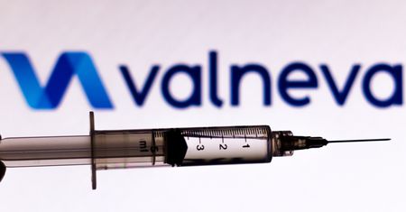 KE zamówiła 30 mln dawek szczepionki Valnevy