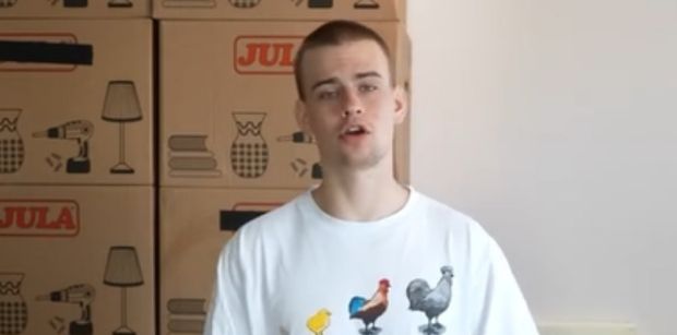 Łatwogang mierzy się z ciemnymi stronami popularności. Influencer ostrzegł fanów: "Proszę, naprawdę uważajcie na to"