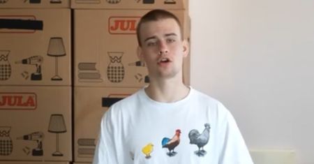 Łatwogang mierzy się z ciemnymi stronami popularności. Influencer ostrzegł fanów: "Proszę, naprawdę uważajcie na to"